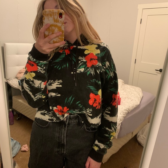 Hibiscus Cropped Hoodie - Picture 2 of 2